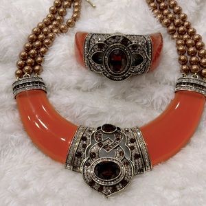 Heidi DAUS bib necklace and matching clamper bracelet in orange.  Stunning!